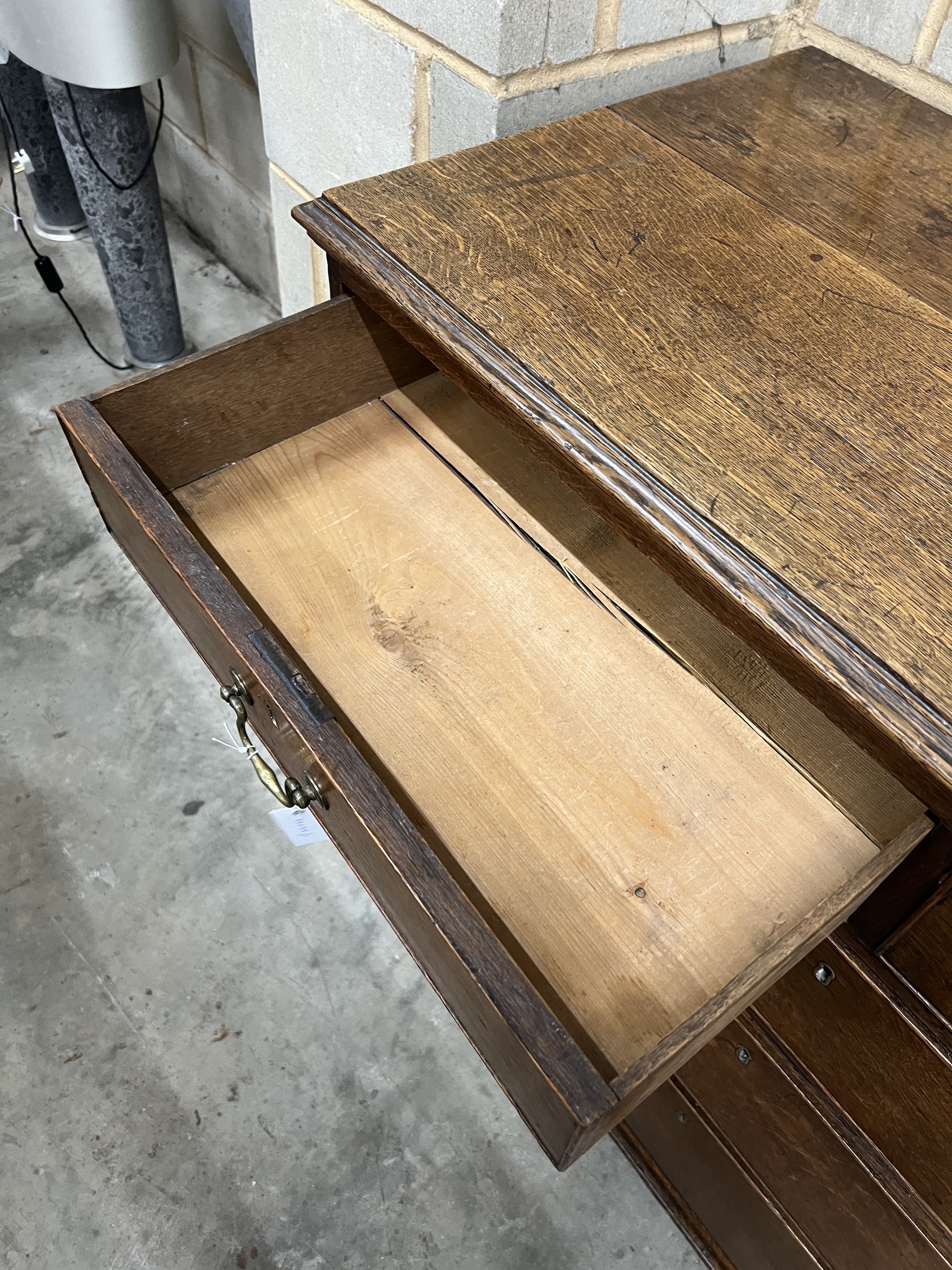 A George III oak chest, width 116cm, depth 53cm, height 94cm